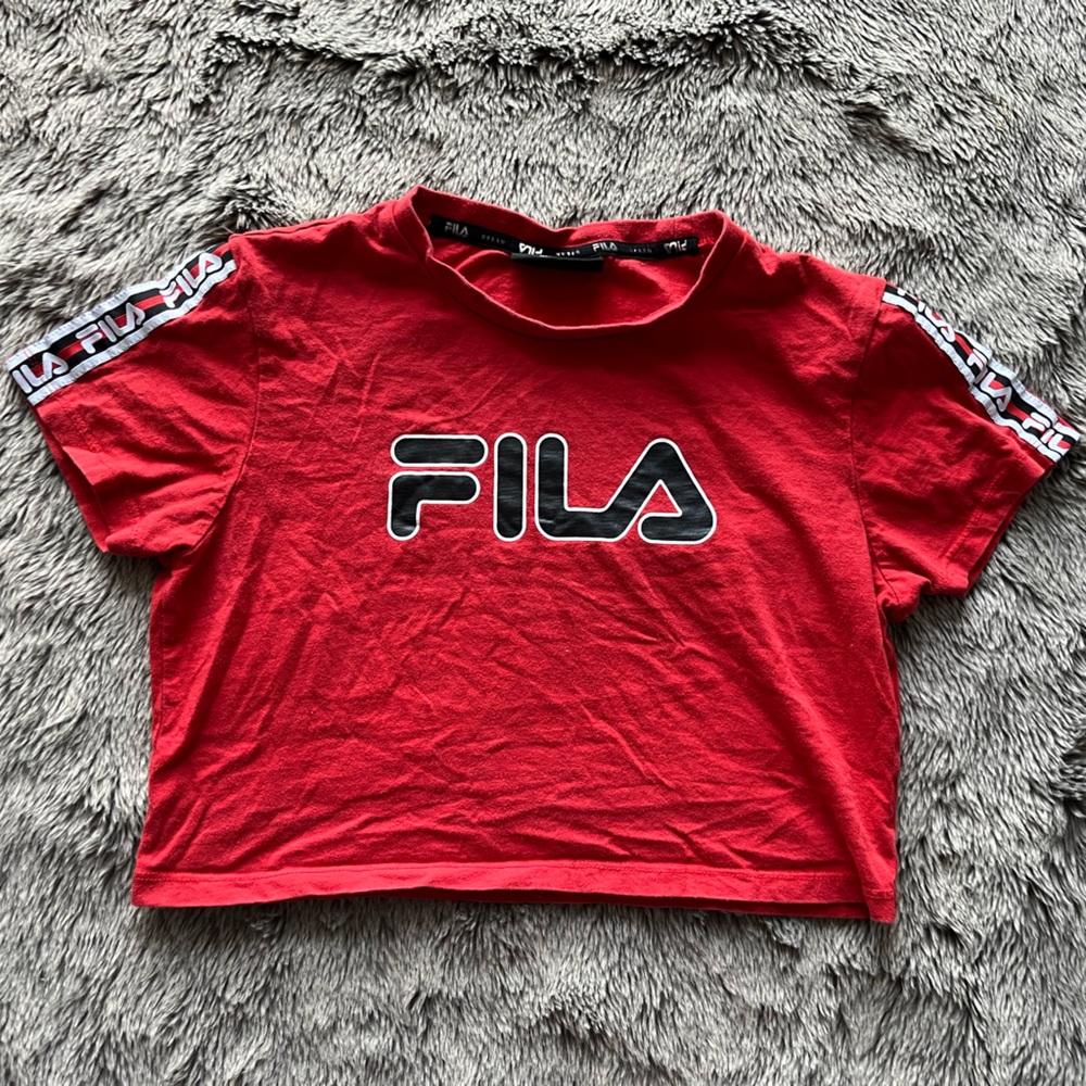 ✨2/25✨Fila Baby Tee
